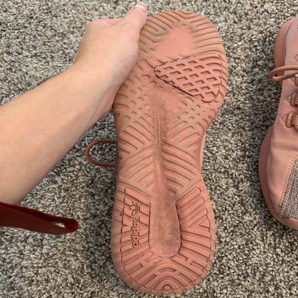 🔴 Salmon Adidas Tubular Shadow Trainer - Picture 3 of 7
